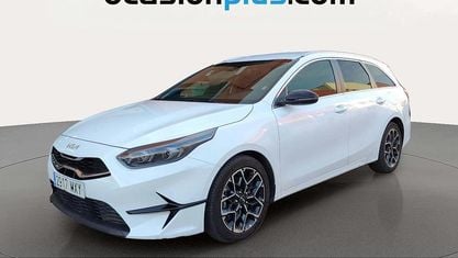 Używany Kia Ceed Style 100 KM (73 kW) 2025 Biały Hatchback