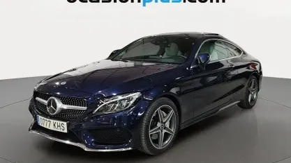 Usado Mercedes C200 AMG 184 HP (135 kW) 2018 Azul Coupé