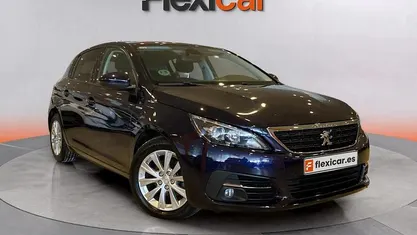 Usado Peugeot 308 Style 130 CV (95 kW) 2020 Berlina