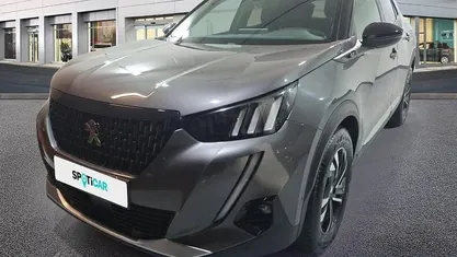 Gris Usado 2022 Peugeot 2008 GT SUV | 18.950 € (Precio justo)
