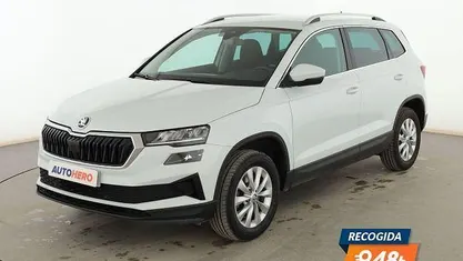 Usado Skoda Karoq Ambition 150 CV (110 kW) 2022 Blanco SUV