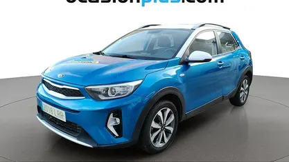 Käytetty Kia Stonic 84 HP (61 kW) 2021 Sininen Katumaasturi