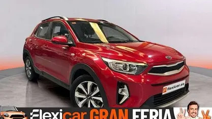 Usado Kia Stonic 84 CV (61 kW) 2021 SUV