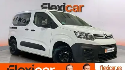 Usado Citroën Berlingo Feel 102 CV (75 kW) 2022 Blanco Monovolumen