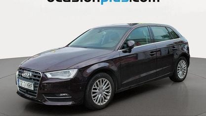 Usado Audi A3 Sportback Ambiente 150 CV (110 kW) 2013 Rojo Utilitario