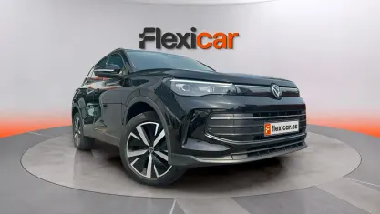 Usado VW Tiguan R-line 150 CV (110 kW) 2025 Negro SUV