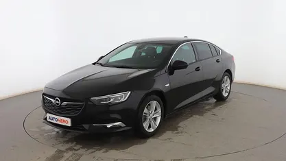 Usado Opel Insignia Dynamic 165 CV (121 kW) 2018 Berlina
