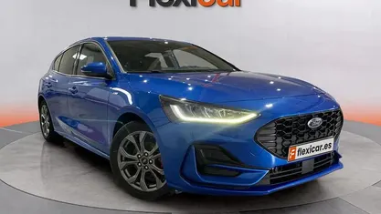 Usado 2022 Ford Focus ST-Line Berlina | 15.490 € (Buen precio)