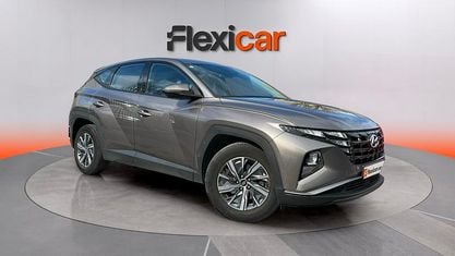 Käytetty Hyundai Tucson 150 HP (110 kW) 2023 Harmaa Katumaasturi