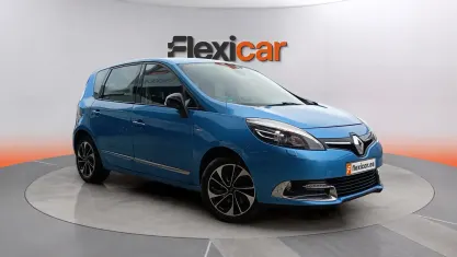 Usado Renault Scenic E-Tech Bose Edition 132 CV (97 kW) 2016 Azul Monovolumen