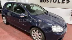 Azul Usado 2006 VW Golf V Conceptline Berlina | 3495 € (Precio justo)