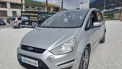 Usado Ford S-MAX Titanium 140 HP (102 kW) 2011 Cinzento Monovolume