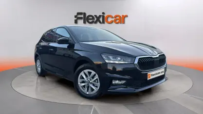 Usado Skoda Fabia 95 CV (69 kW) 2025 Negro Utilitario