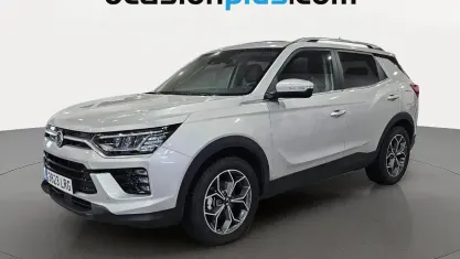 Usado SsangYong Korando Limited 136 CV (100 kW) 2021 Gris plata SUV