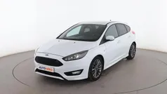 Blanco Usado 2017 Ford Focus ST-Line Utilitario | 10.799 € (Precio justo)