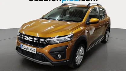 Usado Dacia Sandero Expression 91 CV (66 kW) 2024 Naranja Utilitario