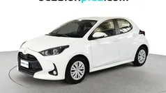 Blanco Usado 2023 Toyota Yaris Active Utilitario | 14.991 € (Precio justo)