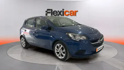 Usado Opel Corsa Selective 90 CV (66 kW) 2017 Azul Utilitario