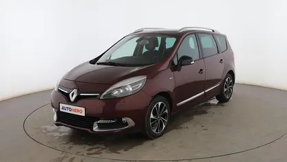 Usado Renault Grand Scénic III Bose Edition 132 CV (97 kW) 2015 Rojo Monovolumen