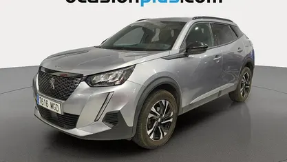 Usado Peugeot 2008 Allure 131 CV (96 kW) 2023 Gris SUV