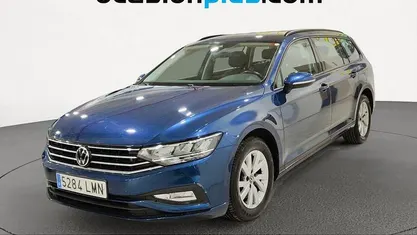 Usado VW Passat Business 150 CV (110 kW) 2021 Azul Familiar