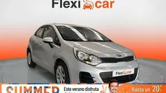 Gris / plata Usado 2016 Kia Rio Berlina | 8790 € (Precio justo)