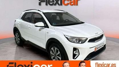 Usado Kia Stonic 101 CV (74 kW) 2025 Blanco SUV