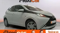 Blanco Usado 2016 Toyota Aygo X-cite Utilitario | 8990 € (Precio justo)