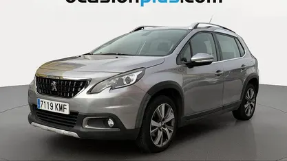 Usado Peugeot 2008 Allure 110 CV (80 kW) 2018 Gris SUV