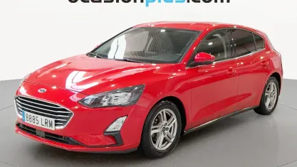 Usado Ford Focus Trend+ 125 CV (91 kW) 2021 Rojo Utilitario
