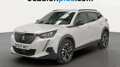 Usado Peugeot 2008 Allure 102 CV (75 kW) 2023 Blanco SUV