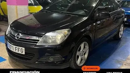 Usado Opel Astra GTC Cosmo 120 CV (88 kW) 2006 Negro Utilitario