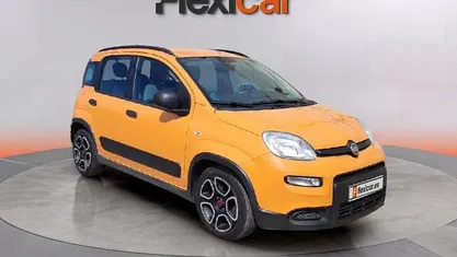 Usado Fiat Panda 71 CV (52 kW) 2022 Naranja Utilitario