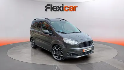 Usado Ford Tourneo Courier Titanium 100 CV (73 kW) 2018 Monovolumen