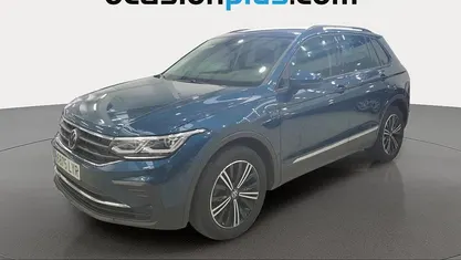 Usado VW Tiguan Life 150 CV (110 kW) 2022 Azul SUV