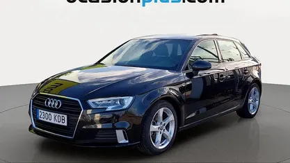Käytetty Audi A3 Sportback Sport 116 HP (85 kW) 2017 Musta Viistoperä