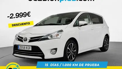 Usado Toyota Verso Advance 132 CV (97 kW) 2017 Blanco Monovolumen