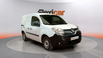 Usado Renault Kangoo 75 CV (55 kW) 2019 Blanco Monovolumen
