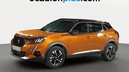 Usado Peugeot 2008 GT-line 131 CV (96 kW) 2020 Naranja SUV