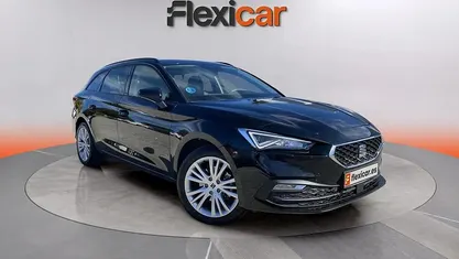 Usado Seat Leon Style 150 CV (110 kW) 2024 Negro Berlina