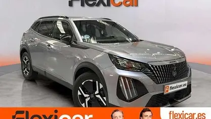Usado Peugeot 2008 Allure 131 CV (96 kW) 2024 Gris SUV