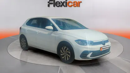 Usado VW Polo Life 95 CV (69 kW) 2023 Blanco Utilitario