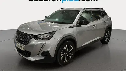 Usado Peugeot 2008 Allure 101 CV (74 kW) 2023 Gris SUV