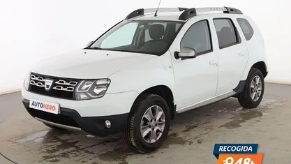 Usado Dacia Duster Lauréate 110 CV (80 kW) 2017 Blanco SUV