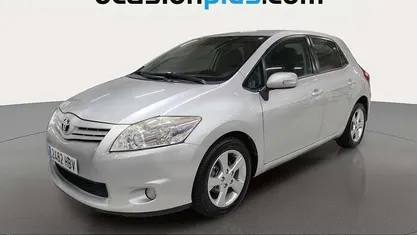 Gris plata Usado 2011 Toyota Auris Active Utilitario | 7700 € (Precio justo)