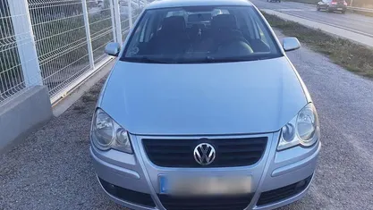 Usado VW Polo Edition 80 CV (58 kW) 2007 Gris Utilitario