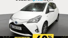 Usado 2017 Toyota Yaris Hybrid Active Utilitario | 11.750 € (Precio justo)