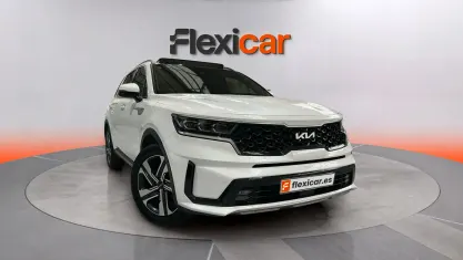 Käytetty Kia Sorento Plus 232 HP (170 kW) 2023 Valkoinen Katumaasturi