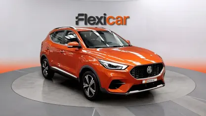 Begagnad MG ZS Comfort 106 HK (77 kW) 2022 Orange SUV