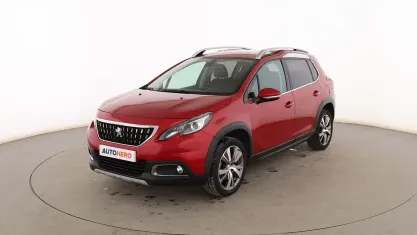 Usado Peugeot 2008 Allure 110 CV (80 kW) 2018 Rojo SUV